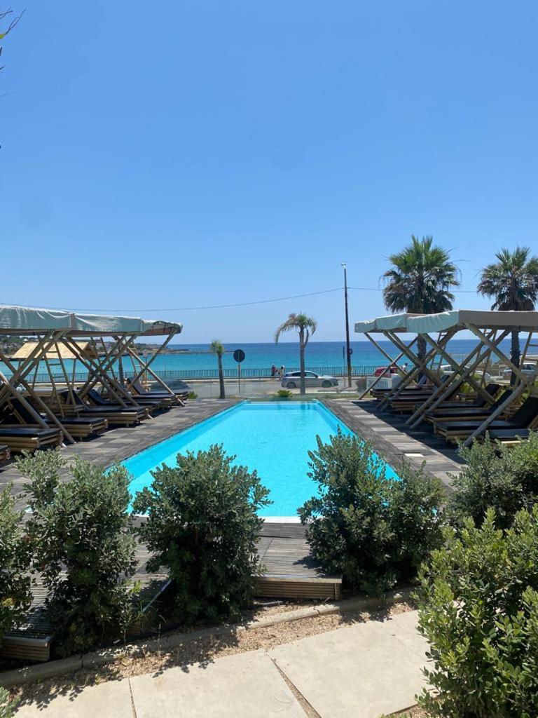Jonium Hotel Residence Pulsano Exterior foto