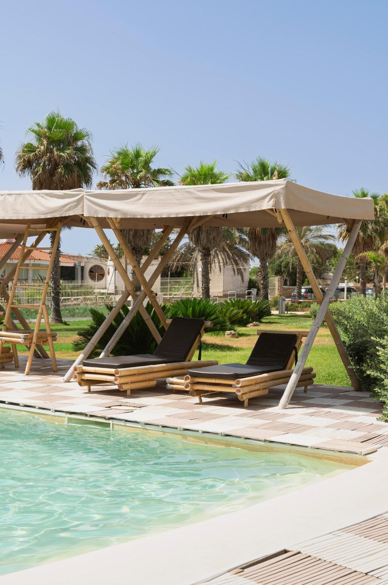 Jonium Hotel Residence Pulsano Exterior foto